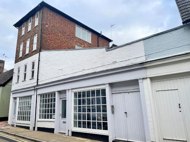 Guildhall Street, Bury St. Edmunds IP33, 2 bed flat to rent, £1,250 pcm | PrimeLocation