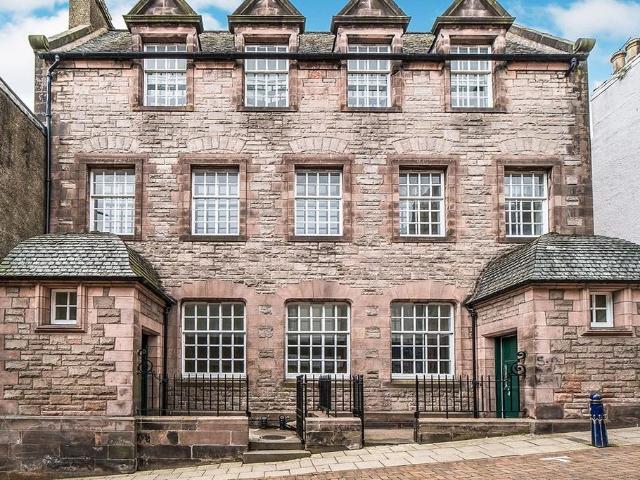 Guildhall Street, Fife KY12 1 bed flat to rent £750 pcm £173 pw