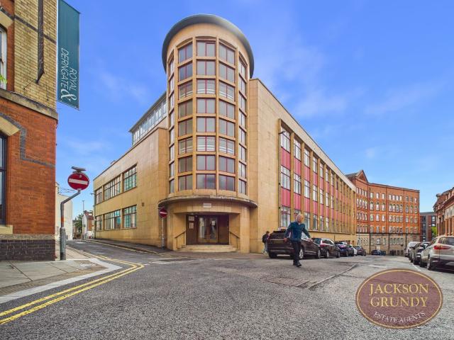 Guildhall Road, Town Centre NN1, 2 bed flat to rent, £1,100 pcm | PrimeLocation