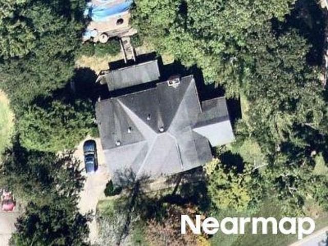 Guilford Forest Dr SW