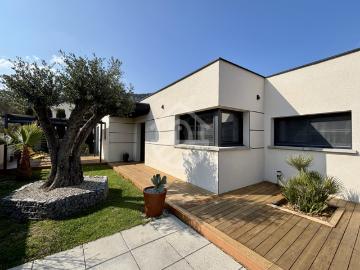 GUILHERAND GRANGES: VILLA DE PLAIN PIED CONSTRUCTION DE 201