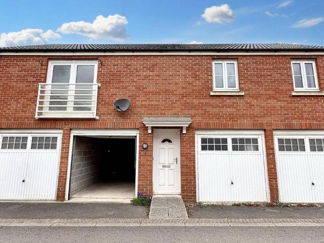 Guillemot Road, Portishead, Bristol, Somerset BS20, 2 bed flat to rent, £1,300 pcm | PrimeLocation