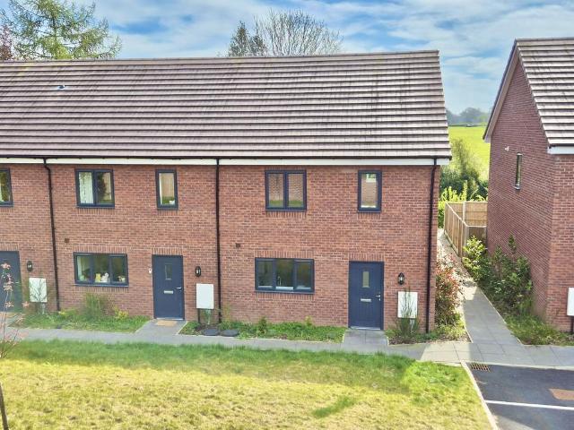 Guinea Close, Hookgate 3 bed end of terrace house to rent £1,250 pcm £288 pw