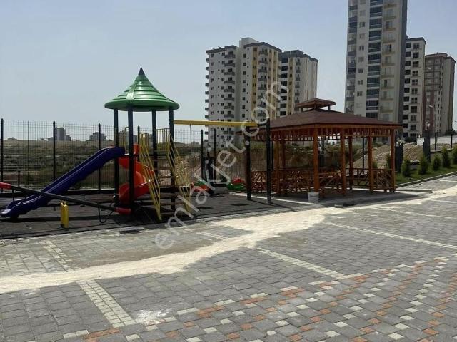 #gültepe Mah. Cadde Üstü İskanlı Satılık 2+1 Açık Mutfak Daire