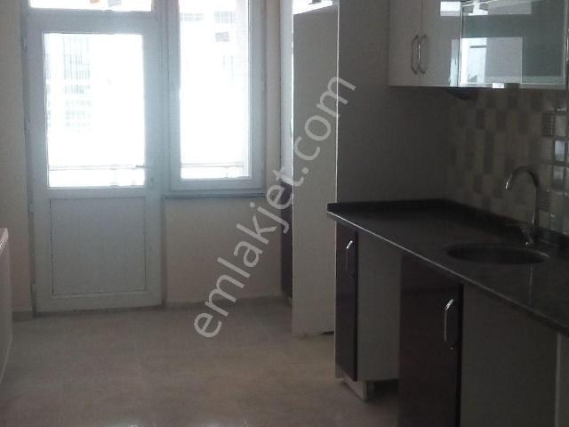 Gültepe Mahallesi Tezcaner Sokak Kiralık 2+1 Daire