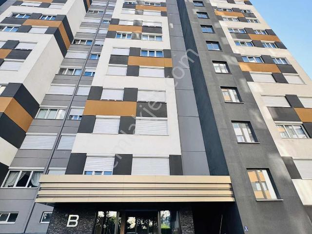 Gültepe Mahallesinde Ultra Lüks 4+1 Kiralık Daire