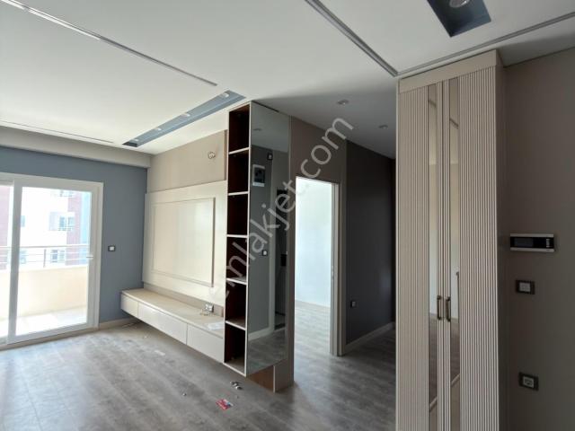 Gültepe Mahallesi'nde Modern Tasarımlı Satılık 2+1 Daire