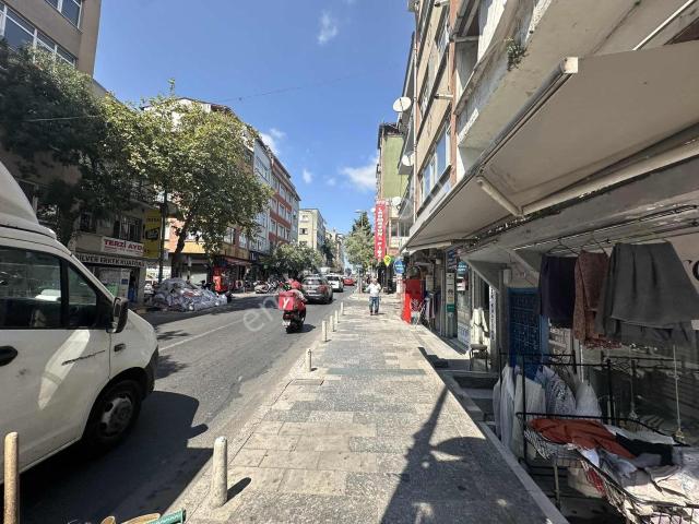Gültepe Cadde Üzeri 1+1 Kapalı Mutfak Daire
