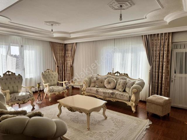 Gültepe Yavuz Sitesinde Satılık Daire
