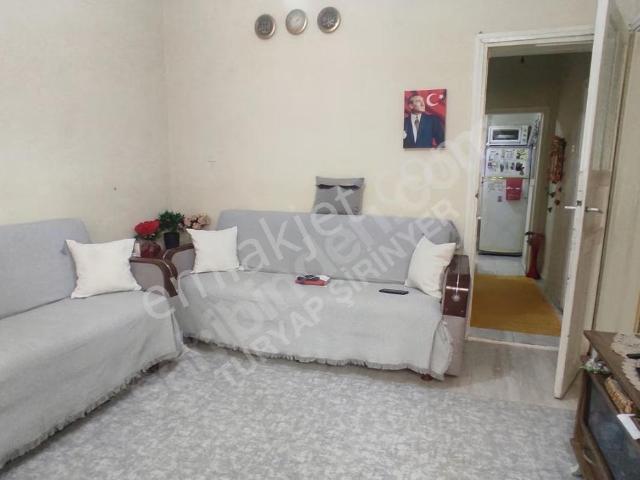 Gültepe 26 Ağt. Mh. Bahçeli Geniş Kullanım 2+1 Daire