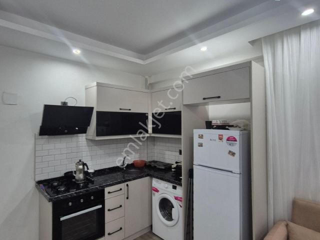 Gültepe'de 1+1 Full Ve Sıfır Eşyalı Az Katlı Balkonlu Kiralık Daire