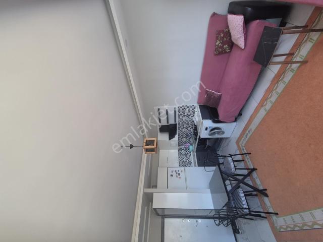 Gültepe'de 1+1 Full Eşyalı Merkezi Konum Site İçi Kiralık Daire