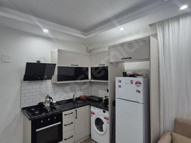 GÜLTEPE'DE 1+1 FULL EŞYALI AZ KATLI BALKONLU KİRALIK DAİRE