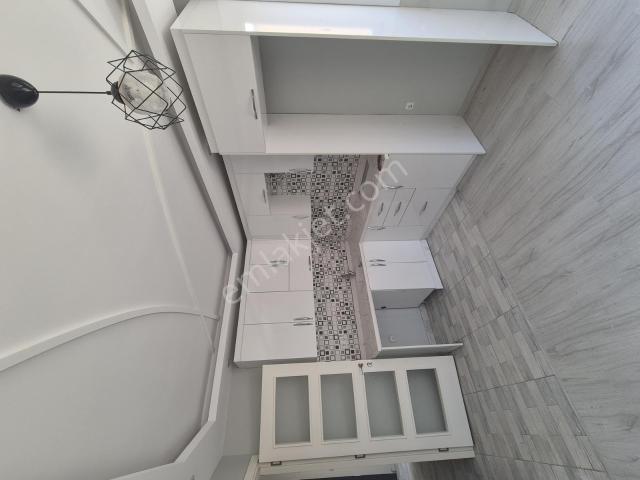Gültepe'de 2+1 Açık Mutfak 2 Katlı Caddeye Yakın Satılık Daire