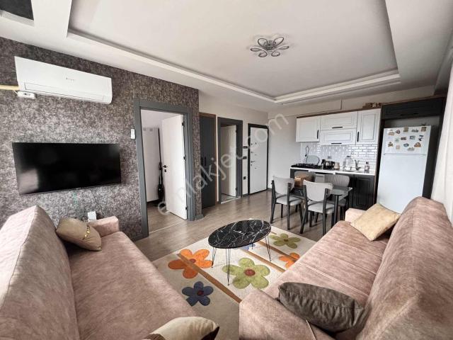 Gültepe'de~bulvar~üstü~migros~üzeri~güvenlikli~sitede~1+1~eşyalı