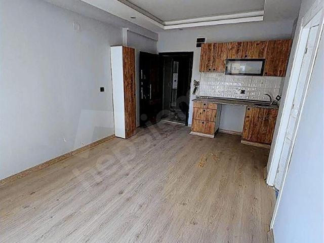 GÜLTEPEDE İSKANLI GENİŞ OTURUMLU 1+1 CAZİP DAİRE!