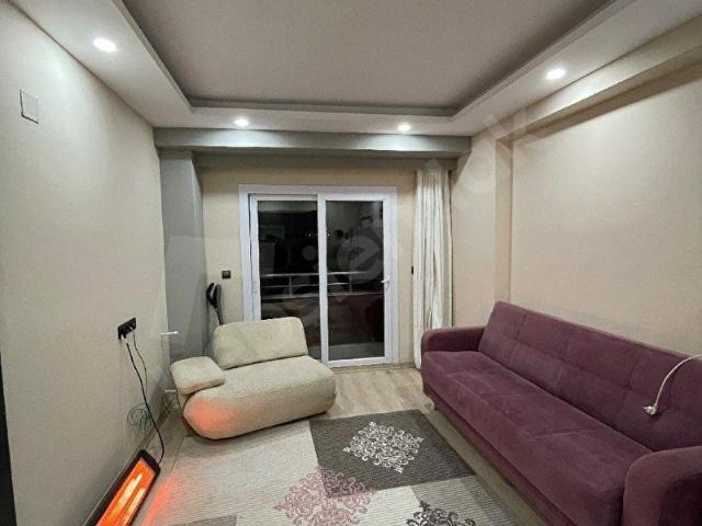 SARIÇAM GÜLTEPE'DE İSKANLI EŞYALI BALKONLU FERAH 1+1