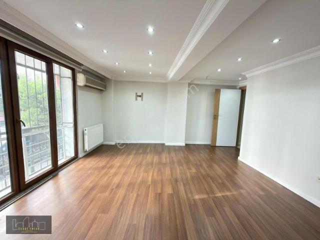 Gültepe'de Metrobüse Yakın 2+1 Ters Dubleks Daire 130m²