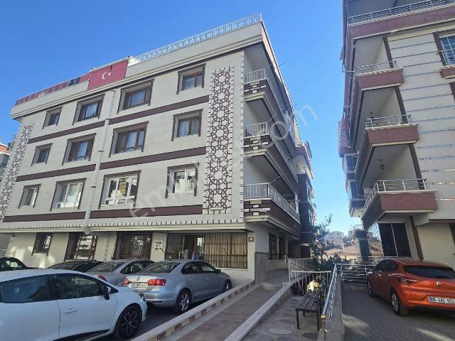 Gülveren Mah 3+1 Kat 1 Ön Cephe İçi Yapılı Bağımsız Ulaşım Kolay