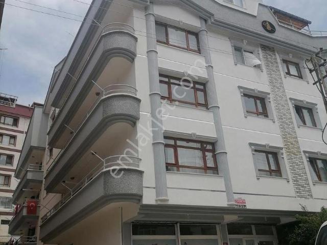 Gülveren'de 40 Cad 3+1 Kat 2 Ön Cephe Bağımsız 120 M2