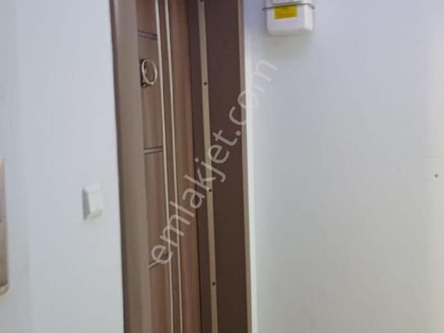 Gulyaka Merkezde Bakımlı Ara Kat Daire