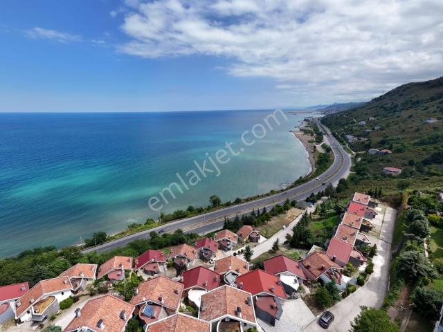 Gülyalı Tepealtı Vilları 4+1 Triples Müstakil Villa/for Sale