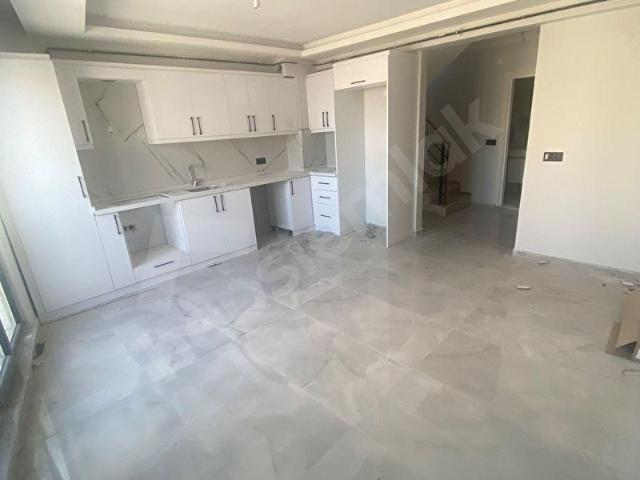 GÜLŞAH GAYRİMENKUL'DEN İHSANİYE MAH 1+1 FULL EŞYALI DUBLEKS