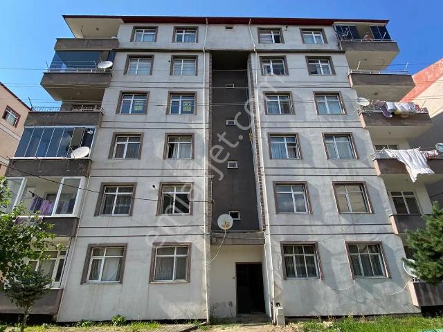 Gül Gayrimenkul'den Tirebolu Yeşilkent'te Satılık 3+1 Daire