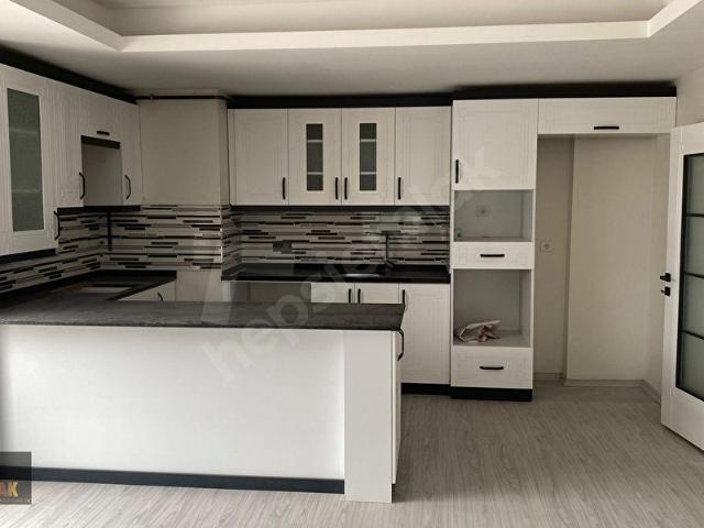 GÜL EMLAKTAN FAHRETİN PAŞA MAH. SİTE İÇERİSİNDE SATILIK DAİRE