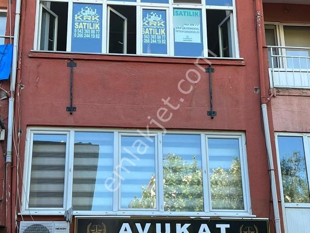 Gül Emlaktan Satılık Çarşı Merkezde Dükkan