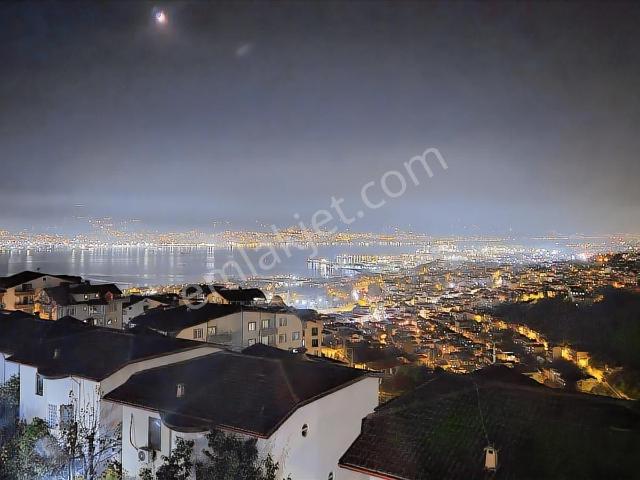Panoramik Manzaralı Site İçi Satılık Villa
