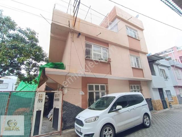 Gülbahçe Mah Obalar Caddesi Civarı 2.5 Katlı Satılık Müstakil Ev