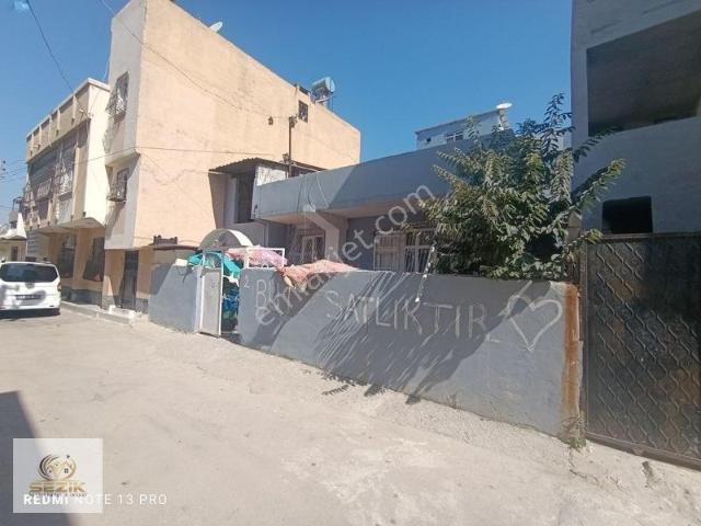 Gülbahçe Semt Pazarı Arası Tek Katlı Müstakil Ev