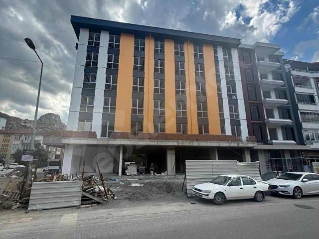 GÜLBAHAR HATUN MAHALLESİNDE SATILIK 1+1 DAİRE VADİ EMLAK