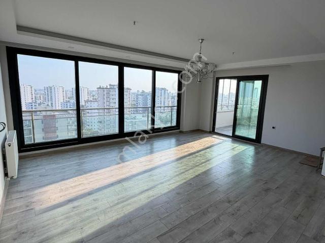 Gülbahar Kulede Full Sosyal Donatılı Lüks 4+1 E.b G.o