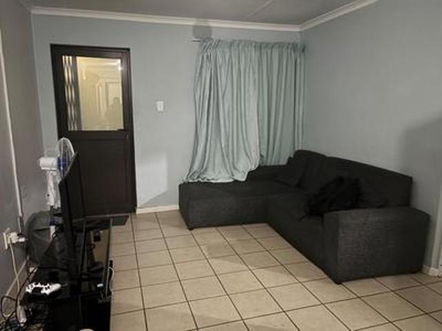 gulden park 2 bed, 1 bath, 1st flo.