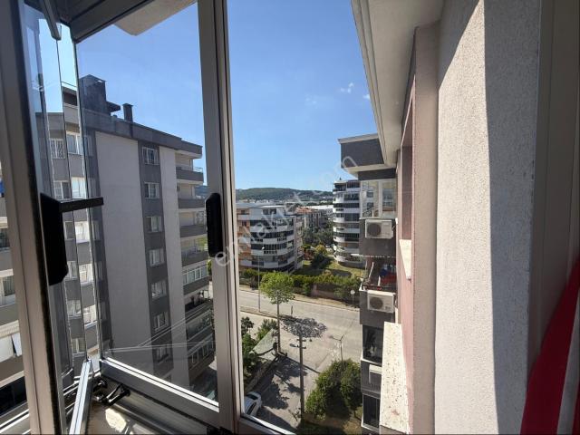 Güleç Gayrimenkul Site İçerisinde Satılık 3+1 Daire