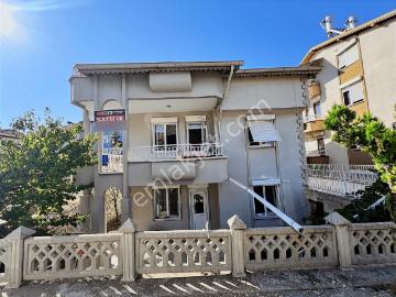 Gülevler Satılık 2 Katlı Müstakil Ev