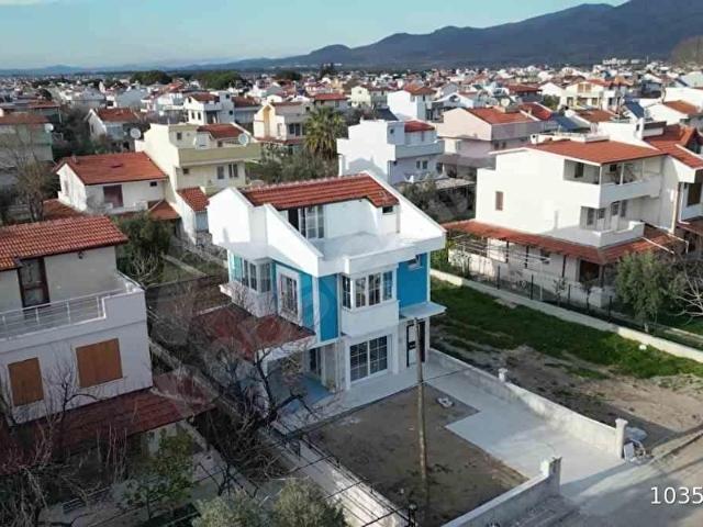 GÜLKENT SITESINDE 4+1 MODERN MIMARILI ŞIK VILLA