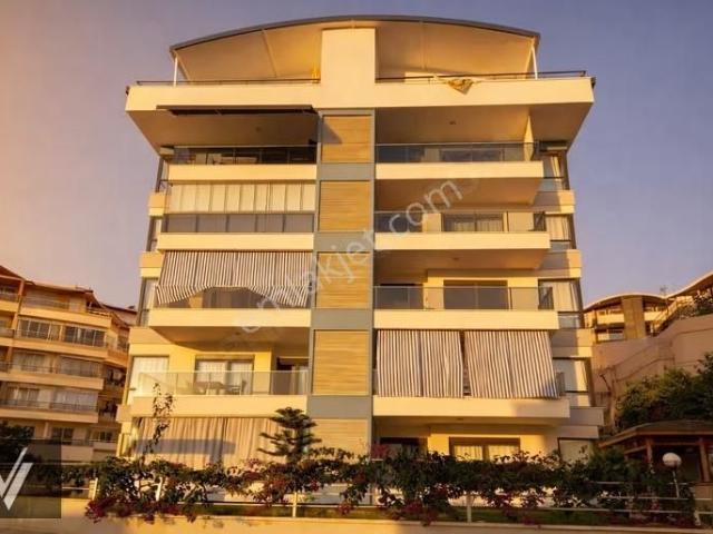 Güllerpınarı'nda Full Eşyalı 3+1 Daire, 140 M² Net Alan