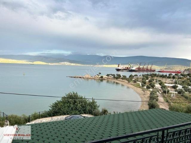Güllük'te Denize Sıfır Eşşsiz Konumda Müstakil Villa