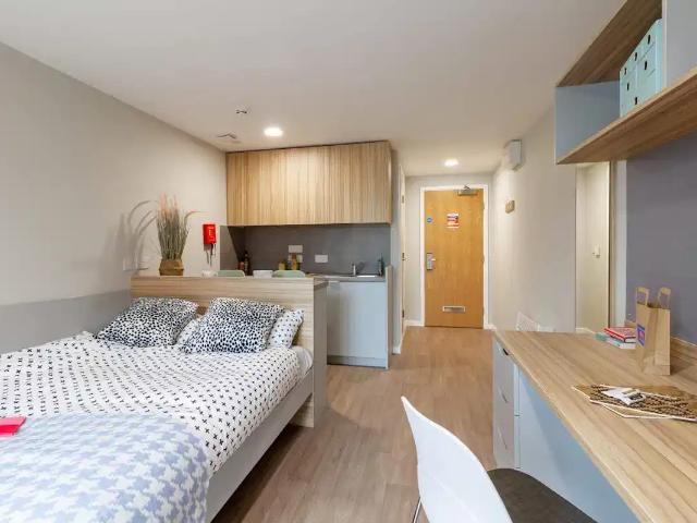 Gulson Gardens, Coventry Has an Apartment