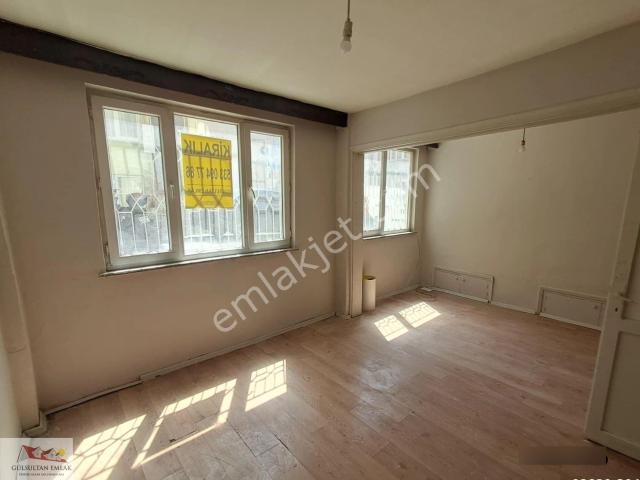 Gülsultan Emlak ' Tan Tekirdağ S.paşa Yavuz Mah. Çarşı Merkez Kiralık 1+1 Daire