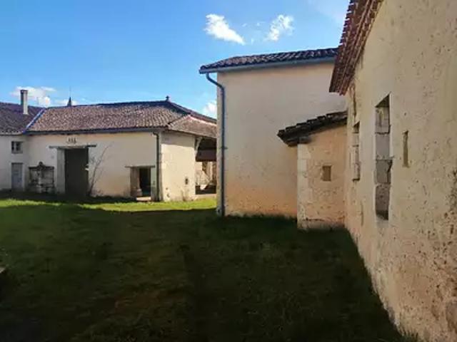 Gurat 16320 Achat / Vente maison 16 pièces t16