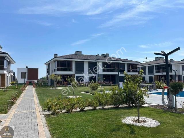 Güre Altınoluk Arası Denize 600 Mt 2+1 Lüx Sitede