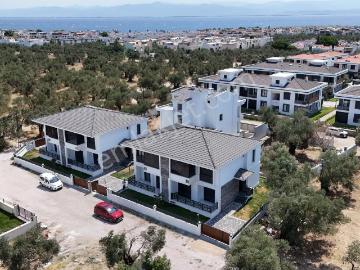 Güre Sahil Bölgesinde Modern Mimarı Lüks 4+1 Villa