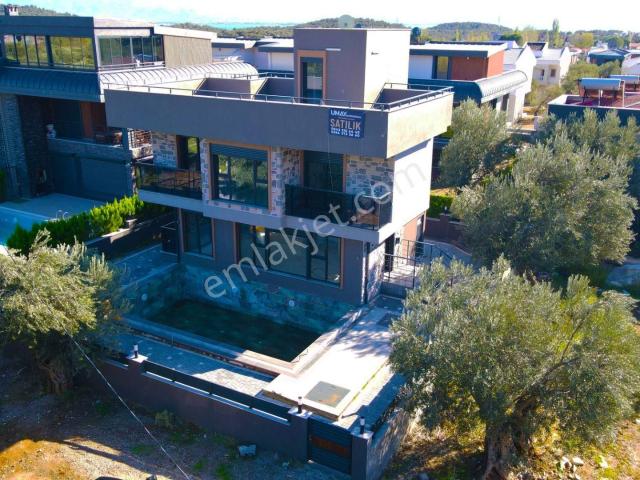 Güre'de %100 Müstakil Havuzlu Satılık Villa