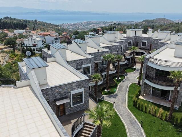 GÜREN'İN PRESTİJLİ PROJESİNDE MANZARALI VE BAHÇELİ SATILIK 2+1
