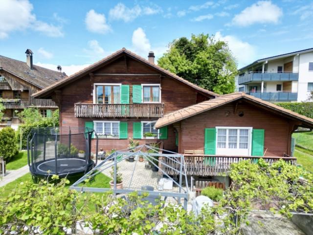 Gurmels Wohnhaus mit zwei eigenständigen Wohnungen