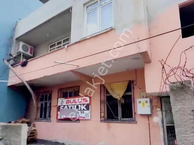 Gürselpaşa'da 2 Katlı avlulu Çok Uygun Fiyata Satılık Ev